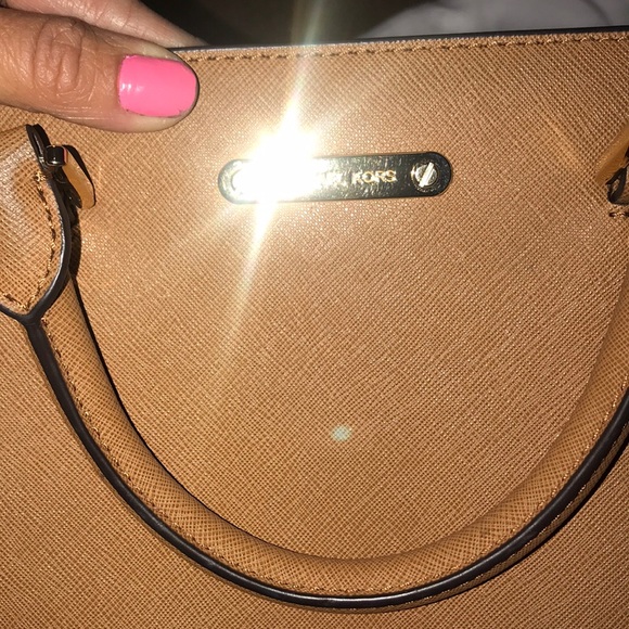 Michael Kors crossbody - Picture 3 of 4
